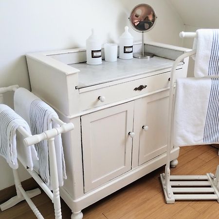 Bed and Breakfast L Heure Bleue Wezembeek-Oppem Екстер'єр фото